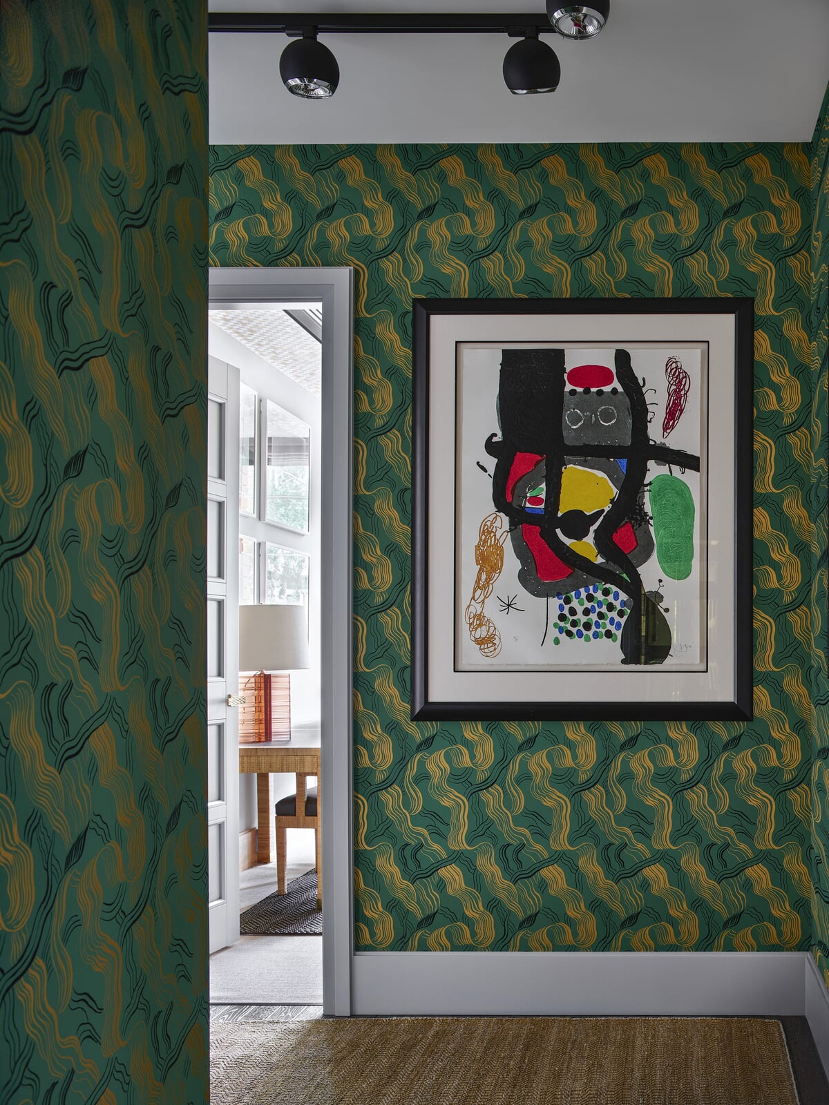 Apartment of an Art Colletor 9